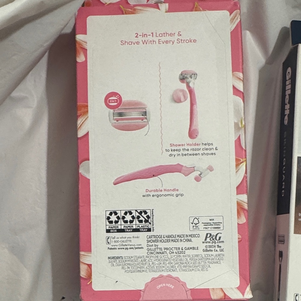 Gillette Venus ComfortGlide Razor Set - Picture 5 of 7